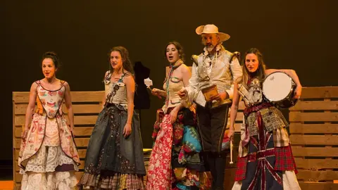 Obra 'Bojiganga' de Teatro del Cuervo