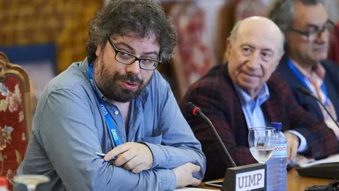 El periodista y escritor Sergio del Molino en el curso 'El patrimonio cultural: problemas, soluciones, expectativas' de la UIMP, en el que ha tratado sobre 'El sue&ntilde;o del turismo en la Espa&ntilde;a vac&iacute;a'