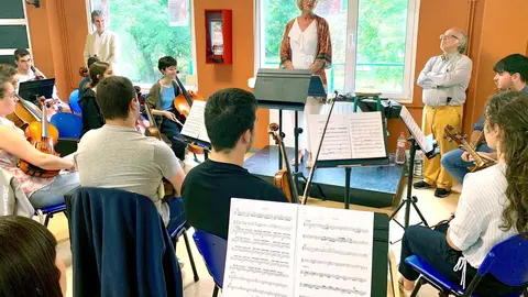 La consejera de Educaci&oacute;n, Marina Lomb&oacute;, visita el encuentro de la JOSCAN