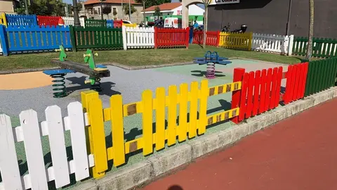 ACTOS VAND&Aacute;LICOS EN EL PARQUE INFANTIL DE LIENCRES