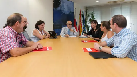 Consejero de Sanidad se re&uacute;ne con representantes de CCOO
