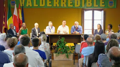 Blanco Defiende El Desarrollo Rural Sostenible De Valderredible Para Potenciar Sus Valores Patrimoniales (Nota Y Foto)