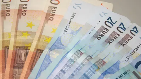 Billetes de euro, dinero, PIB