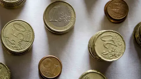 Monedas y c&eacute;ntimos de euro
