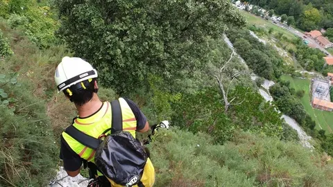 Rescate V&iacute;a Ferrata La Hermida