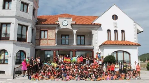 Participantes en el Carnaval de Verano de Argo&ntilde;os