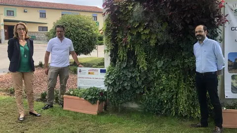 Urraca presenta un prototipo de jard&iacute;n vertical en el SERCA