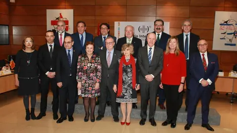 Ministra de Sanidad, Mar&iacute;a Luisa Carcedo, y consejeros de Sanidad de las comunidades aut&oacute;nomas en la reuni&oacute;n del Consejo Interterritorial del Sistema Nacional de Salud del 4 de marzo de 2019