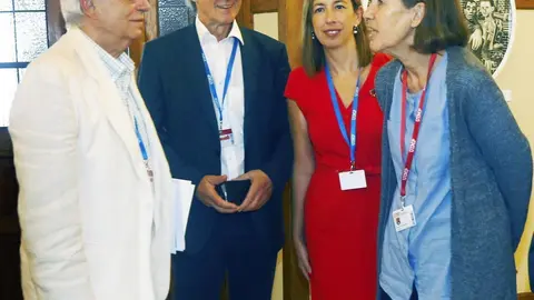 Santander. 23/08/2019.- El Ministro De Asuntos Exteriores, Josep Borrell; El Eurodiputado, Jo Leinen; La Consejera De Hacienda Del Gobierno De Cantabria, Mar&iacute;a S&aacute;nchez Y La Rectora Xde La Uimp, Mari Luz Mor&aacute;n (I A D) Antes De Inaugurar El Curso " Quo Vadi