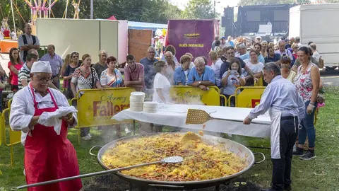 El presidente de Cantabria, Miguel &Aacute;ngel Revilla, acompa&ntilde;ado de varios consejeros, asiste a la festividad del Cristo de Garz&oacute;n
