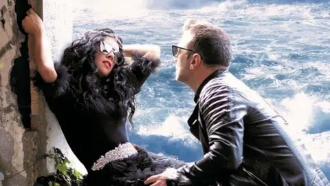 Amistades Peligrosas