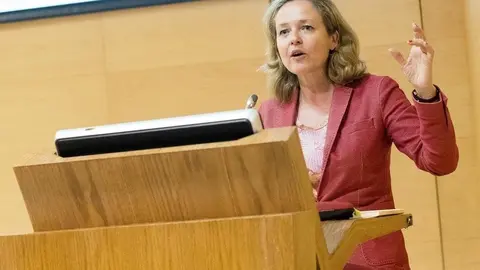 La ministra de Econom&iacute;a en funciones, Nadia Calvi&ntilde;o.