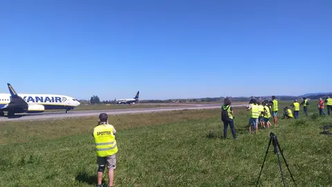 El Aeropuerto Seve Ballesteros-Santander celebra la IV edici&oacute;n del &lsquo;Spotter Day&rsquo;, en el que los aficionados a la fotograf&iacute;a aeron&aacute;utica tendr&aacute;n acceso a distintas zonas para poder captar con detalle los aviones en diferentes fases de su operativa