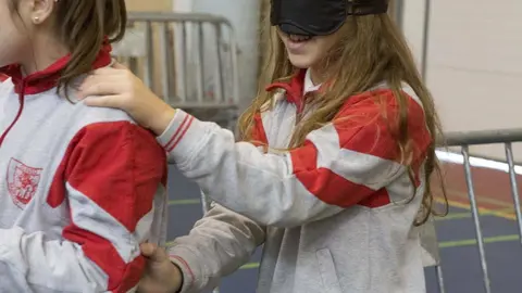 Acciones de concienciaci&oacute;n sobre la vida de las personas con discapacidad