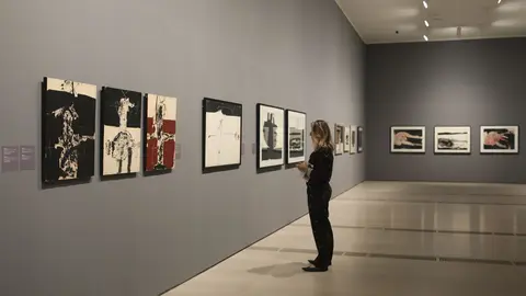 Exposici&oacute;n 'El grito silencioso. Millares sobre papel' en el Centro Bot&iacute;n