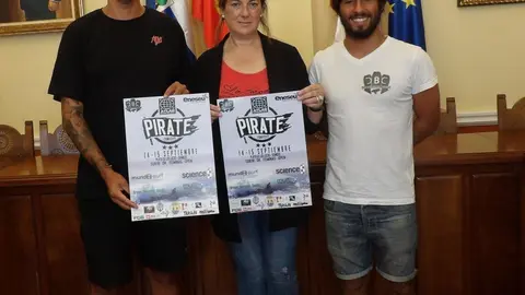 Presentaci&oacute;n del Campeonato Nacional de Bodyboard 'Atlas Pirate Contest'