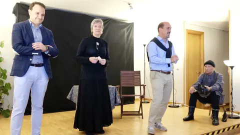 Tercer ciclo de 'Teatro en casa' en residencias de Santander