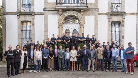 La consejera de Presidencia, Justicia, Interior y Acci&oacute;n Exterior, Paula Fern&aacute;ndez, inaugura el curso b&aacute;sico de formaci&oacute;n te&oacute;rico-pr&aacute;ctica para polic&iacute;as locales