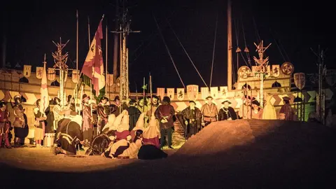 Recreaci&oacute;n del desembarco de Carlos V en la playa Salv&eacute; de Laredo