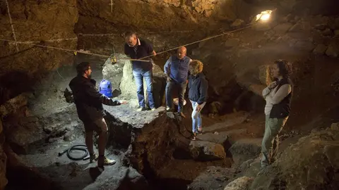 Excavaciones Cient&iacute;ficas Que Se Est&aacute;n Realizando En La Cueva Del Pendo