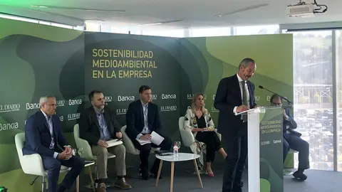 La presidenta de Sniace, Gema D&iacute;az Real, en la Jornada de Sostenibilidad