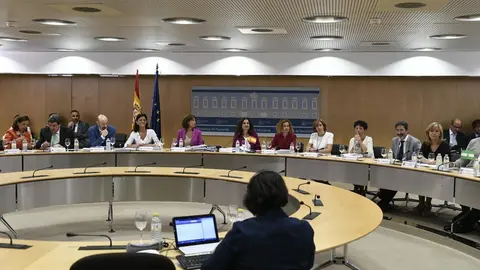 La ministra de Hacienda, Mar&iacute;a Jes&uacute;s Montero, y la ministra de Pol&iacute;tica Territorial y Funci&oacute;n P&uacute;blica, Meritxell Batet, presiden el Consejo de Pol&iacute;tica Fiscal y Financiera (CPFF) en Madrid
