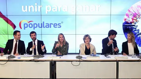 (I-D)  El secretario general del Partido Popular, Teodoro Garc&iacute;a Egea; el presidente del PP, Pablo Casado; la Vicesecretaria de Organizaci&oacute;n del partido, Ana Beltr&aacute;n; la Vicesecretaria de Sectorial del PP, Isabel Gar&iacute;a Tejerina; el vicesecretario de Comun