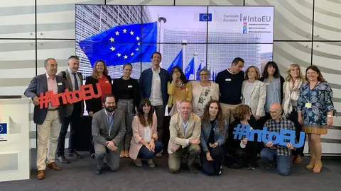 Investigadores del IDIVAL en Bruselas