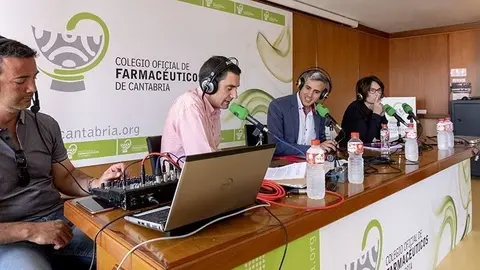 El vicepresidente regional, Pablo Zuloaga, en el Colegio de Farmac&eacute;uticos