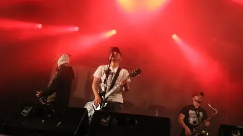 La banda italiana Talco en el festival Rebujas Rock de la localidad de San Mateo, en Los Corrales de Buelna