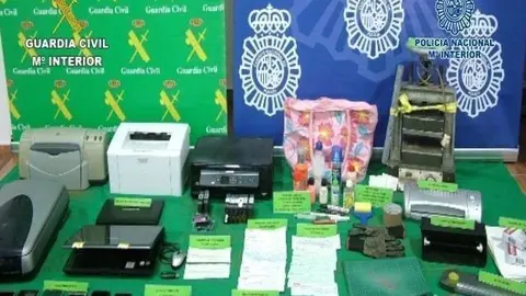 Diversos objetos incautados por la Guardia Civil y la Polic&iacute;a Nacional en la operaci&oacute;n Brain-Ceci.