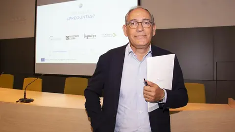 El catedr&aacute;tico de la UC Jos&eacute; Antonio Juanes