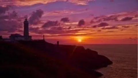 Atardecer en el Faro de Cabo Mayor, en Santander
