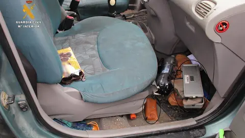 Uno de los veh&iacute;culos en los que se efectu&oacute; uno de los robos