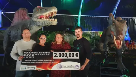 Donaci&oacute;n de 2.000 euros de la recaudaci&oacute;n a 2.000 euros a la Asociaci&oacute;n de Familiares de Enfermos de Alzheimer en Cantabria