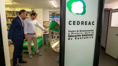 El consejero Guillermo Blanco, en su visita reciente a las instalaciones del CIMA, en Torrelavega