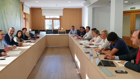 Reuni&oacute;n para preparar la participaci&oacute;n de Torrelavega  en el Foro de Ciudades Atractivas para la Inversi&oacute;n