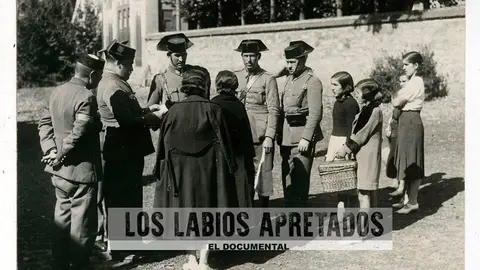 'Los Labios Apretados'