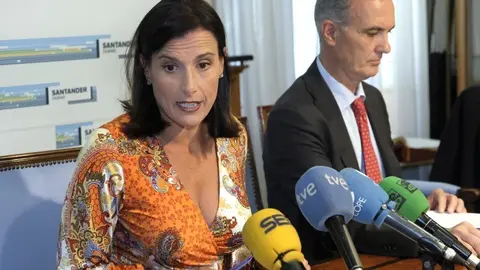 La alcaldesa en rueda de prensa