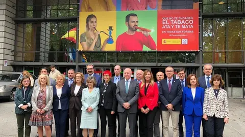 Ministra de Sanidad y Consejeros de las CCAA antes del Consejo Interterritorial del Sistema Nacional de Salud, 14 de octubre.