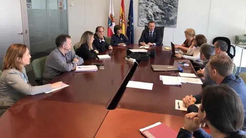 El consejero de Desarrollo Rural, Ganader&iacute;a, Pesca, Alimentaci&oacute;n y Medio Ambiente, Guillermo Blanco, se ha reunido hoy con representantes del sindicato T&Uacute;