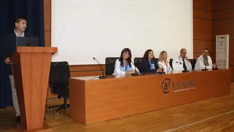 Rafael Tejido, Rosana Garc&iacute;a, Celia G&oacute;mez, Beatriz L&oacute;pez, Luis Iglesias y Juan Manuel Odriozola en el acto de presentaci&oacute;n en Valdecilla
