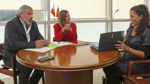 Conejera de Presidencia, Paula Fern&aacute;ndez, y alcalde de Valderredible, Fernando Fern&aacute;ndez