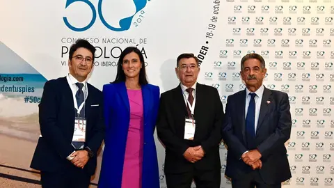 La alcaldesa de Santander y el presidente de Cantabria en inauguraci&oacute;n Congreso de Podolog&iacute;a