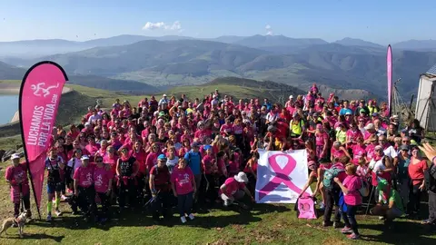 Lazo rosa para concienciar contra el c&aacute;ncer de mama