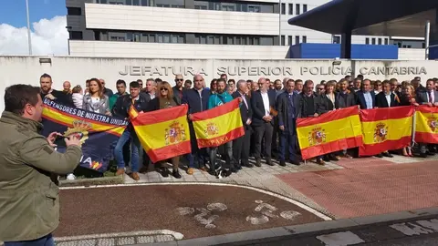 Concentraci&oacute;n en apoyo de la Polic&iacute;a Nacional en Catalu&ntilde;a