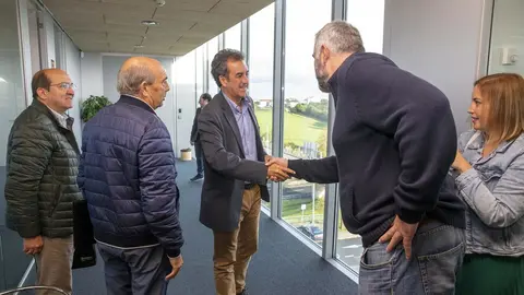 Mart&iacute;n con empresarios de Cartes