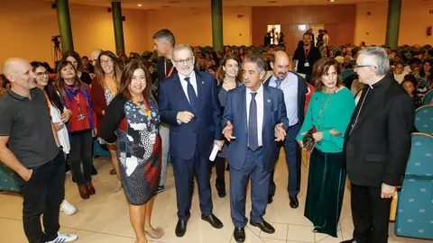 El presidente de Cantabria, Miguel &Aacute;ngel Revilla, en la inauguraci&oacute;n de las jornadas formativas de Proyecto Hombre