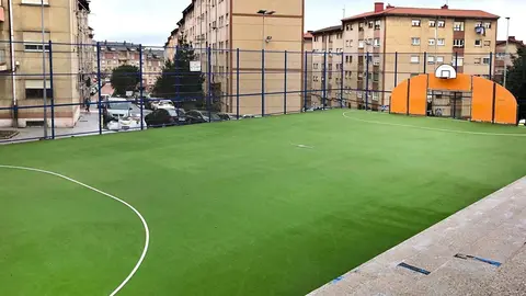 Renovaci&oacute;n de pistas deportivas en Santander