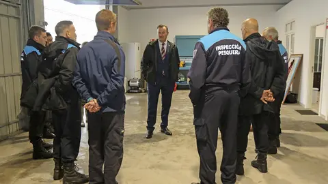 El consejero de Desarrollo Rural, Ganader&iacute;a, Pesca, Alimentaci&oacute;n y Medio Ambiente, Guillermo Blanco, visita las nuevas instalaciones de los inspectores de pesca en Muriedas (Camargo)